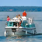 Bådhotel Boats & Yachts At Harbor By Kuhnle-tours