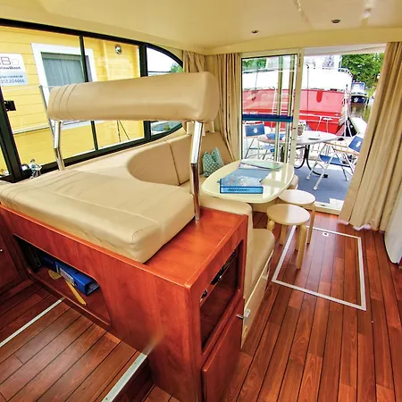 Kuhnle-tours Hafendorf Mueritz Botel