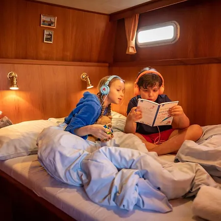 Botel Kuhnle-tours Hafendorf Mueritz 3*