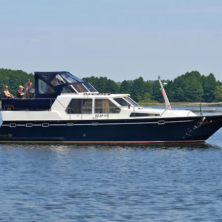 Kuhnle-tours Hafendorf Mueritz Botel