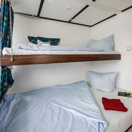 Kuhnle-tours Hafendorf Mueritz Botel 3*