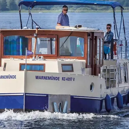 Botel Kuhnle-tours Hafendorf Mueritz