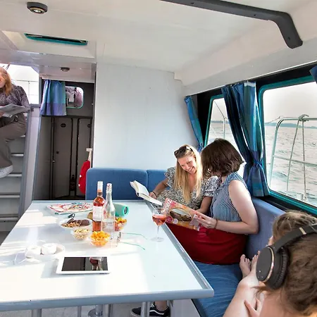 Botel Kuhnle-tours Hafendorf Mueritz Rechlin