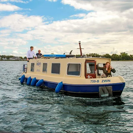 Botel Kuhnle-tours Hafendorf Mueritz