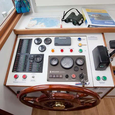 Kuhnle-tours Hafendorf Mueritz Botel 3*
