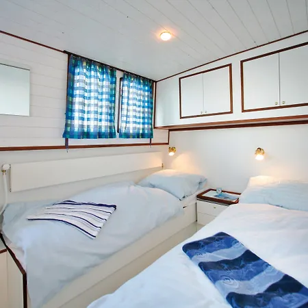 Boats & Yachts At Marina By Kuhnle-tours 3* Rechlin