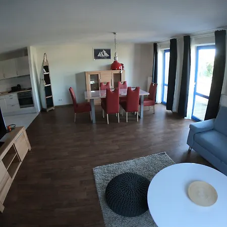 Boats & Yachts At Harbor By Kuhnle-tours Båthotell 3*