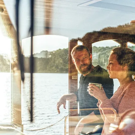 Boats & Yachts At Harbor By Kuhnle-tours Båthotell 3*