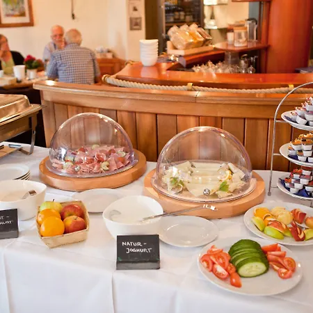 Båthotell Boats & Yachts At Harbor By Kuhnle-tours 3*