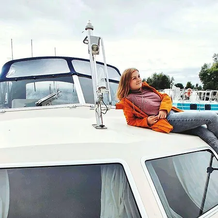 Boats & Yachts At Harbor By Kuhnle-tours Båthotell