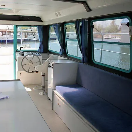 Båthotell Boats & Yachts At Harbor By Kuhnle-tours 3*