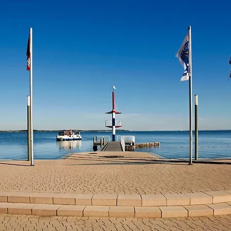 Båthotell Boats & Yachts At Harbor By Kuhnle-tours