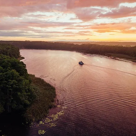 Båthotell Boats & Yachts At Harbor By Kuhnle-tours 3*
