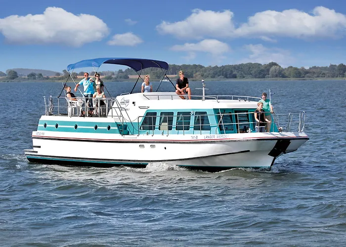 بوتيل Boats & Yachts At Harbor By Kuhnle-tours ريكلين