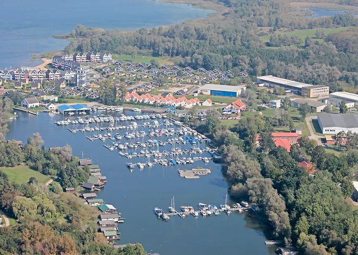 بوتيل Boats & Yachts At Harbor By Kuhnle-tours